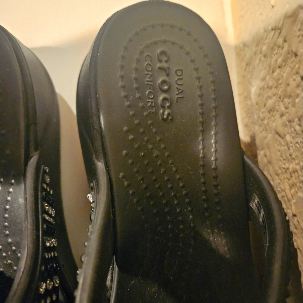 Crock sandals